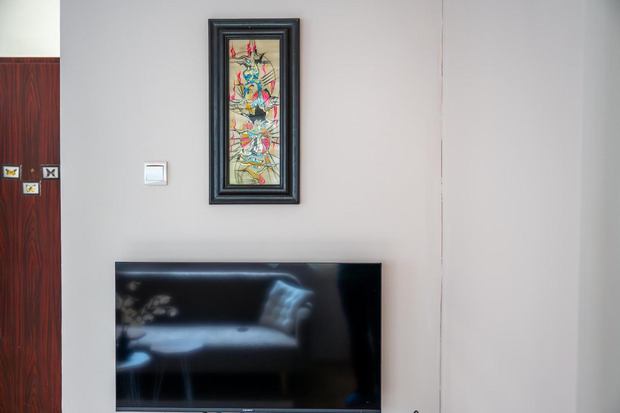 Beautiful Two-Bedroom Apartment In City Center Sofia Bagian luar foto