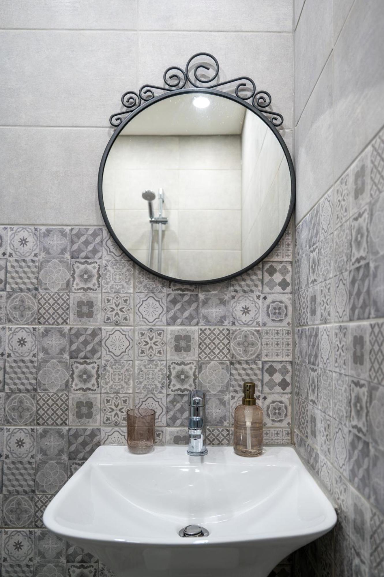 Beautiful Two-Bedroom Apartment In City Center Sofia Bagian luar foto